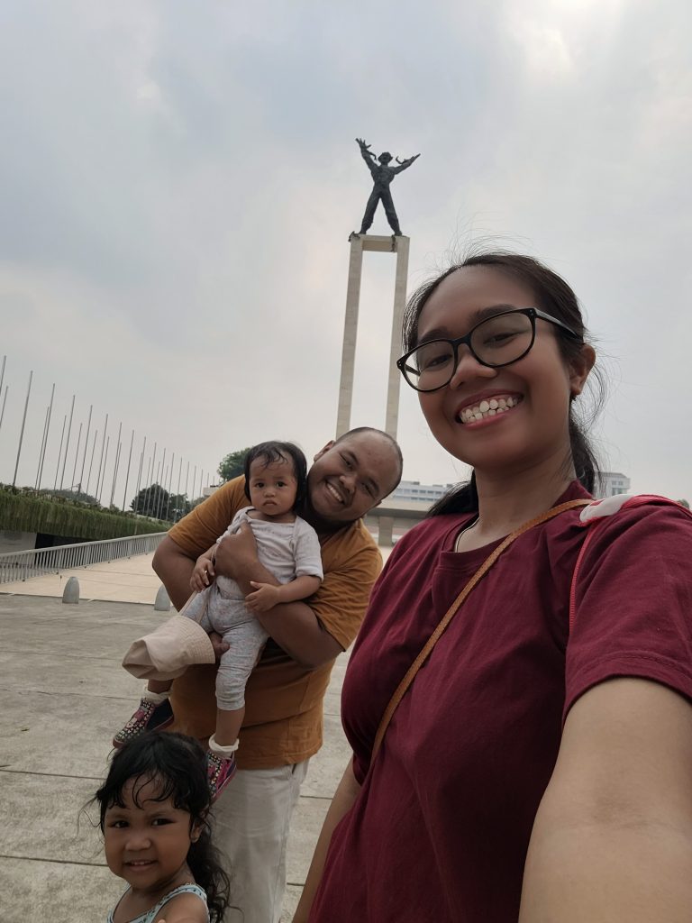 wefie di lapangan banteng