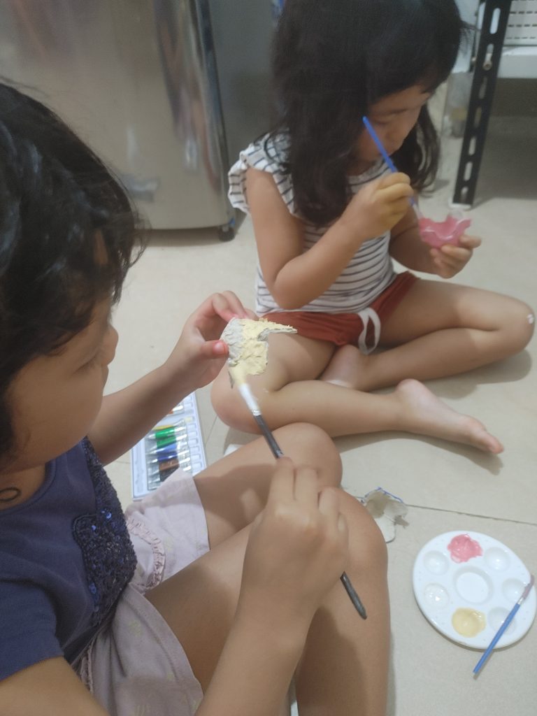 Kerajinan kulit telur