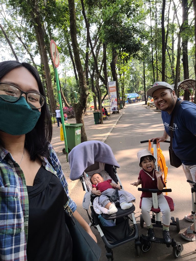 Wisata ke Ragunan